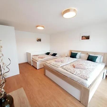 Apartmany Olsovska Bzenec Exterior photo