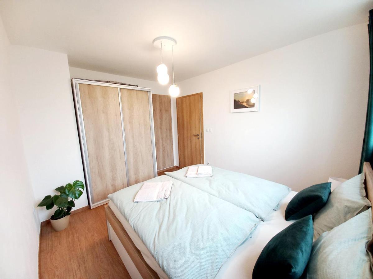 Olsovska Apartment *